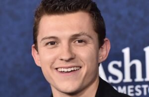 Tom Holland Height, Weight, Size, Body Measurements, Biography, Wiki, Age